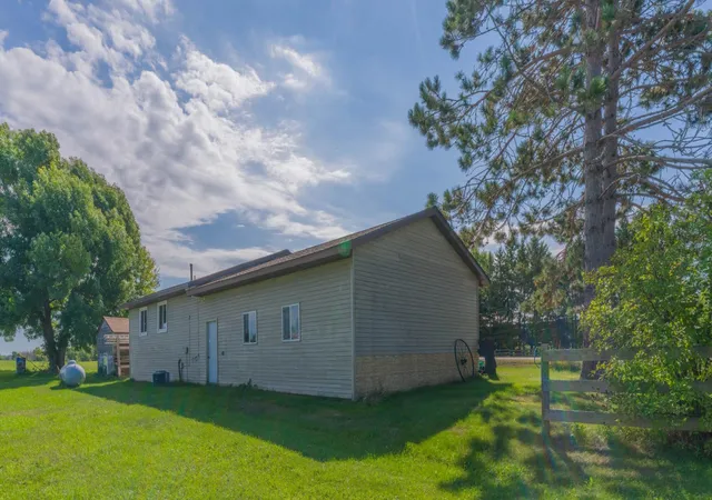 Photo 16 of Single family home for sale at 31990 220th Street, Isle, MN 56342 | MLS# 7142487 | Listing updated on 2026-10-03
