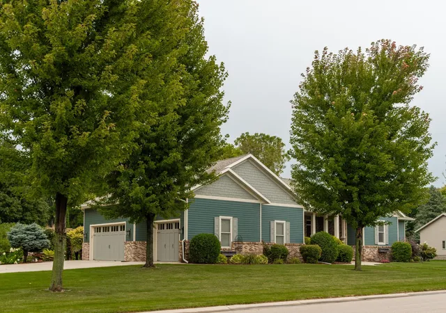 Photo 3 of Single family home for sale at 903 13th Street S, Benson, MN 56215 | MLS# 7142512 | Listing updated on 2026-09-15