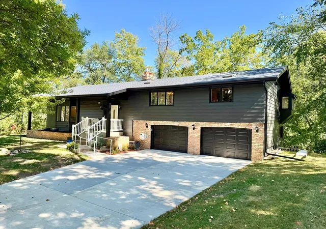 Photo 1 of Single family home for sale at 1609 Ridgewood Ln, Red Wing, MN 55066 | MLS# 7142523 | Listing updated on 2026-10-09