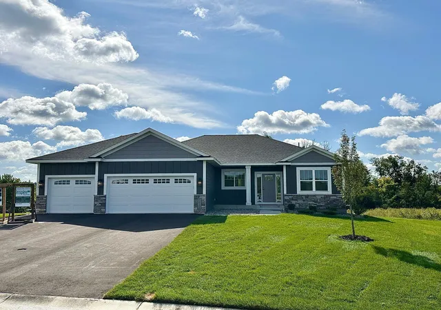 Photo 1 of Single family home for sale at 6839 Timberview Ct, Cannon Falls, MN 55009 | MLS# 7142533 | Listing updated on 2026-10-02