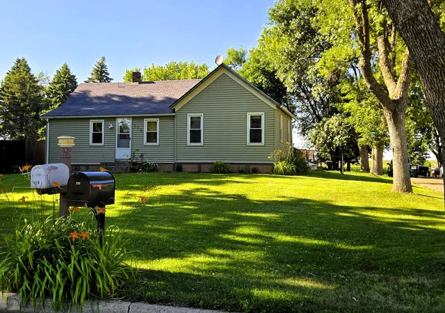 Photo 3 of Single family home for sale at 116 2nd Street Ne, Plato, MN 55370 | MLS# 7142540 | Listing updated on 2026-09-15