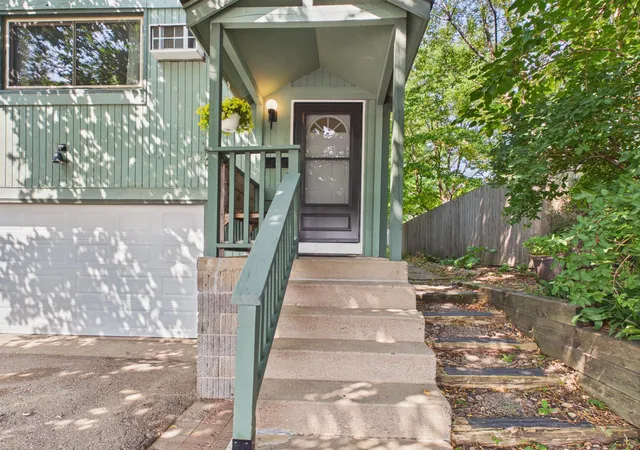 Photo 3 of Condo for sale at 2608 Clinton Ave, Minneapolis, MN 55408 | MLS# 7142559 | Listing updated on 2026-09-18