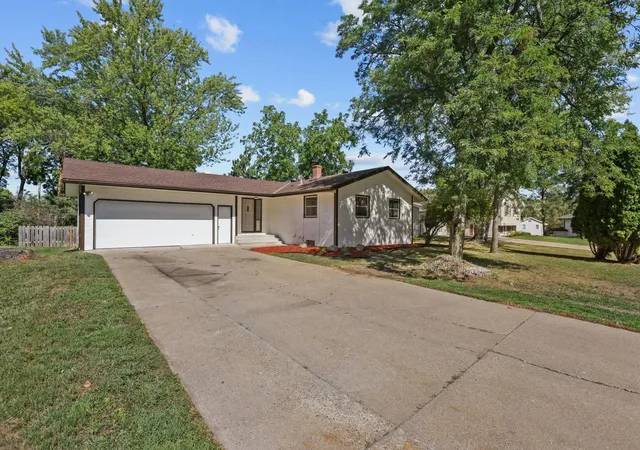 Single family home for sale at 695 Iona Ln, Saint Paul, MN 55113 | MLS# 7142575