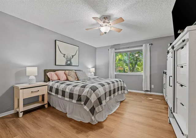 Photo 1 of Single family home for sale at 21233 Independence Ave, Lakeville, MN 55044 | MLS# 7142585 | Listing updated on 2026-09-22