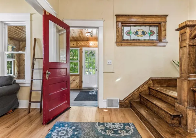 Photo 3 of Single family home for sale at 5124 45th Avenue S, Minneapolis, MN 55417 | MLS# 7142593 | Listing updated on 2026-10-09