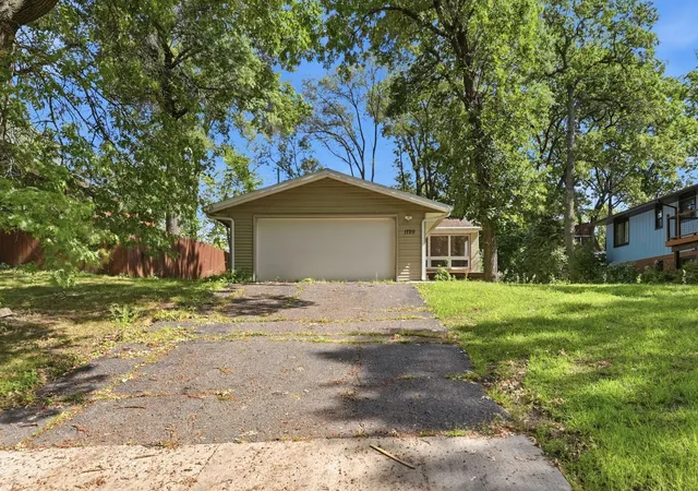 Photo 2 of Single family home for sale at 1720 10th Avenue SE, Saint Cloud, MN 56304 | MLS# 7142600 | Listing updated on 2026-09-12