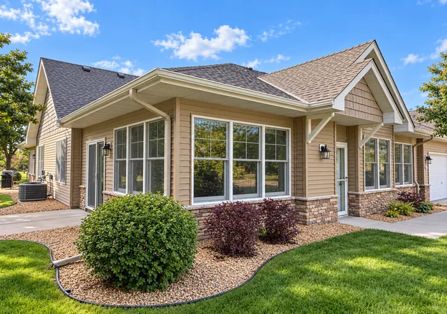 Photo 1 of Single family home for sale at 468 Hayes Dr, Hastings, MN 55033 | MLS# 7142603 | Listing updated on 2026-09-22