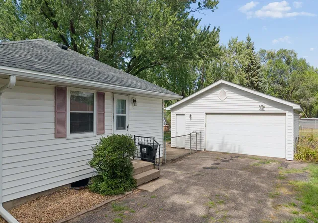 Photo 3 of Single family home for sale at 965 109th Avenue Nw, Minneapolis, MN 55448 | MLS# 7142604 | Listing updated on 2026-09-12