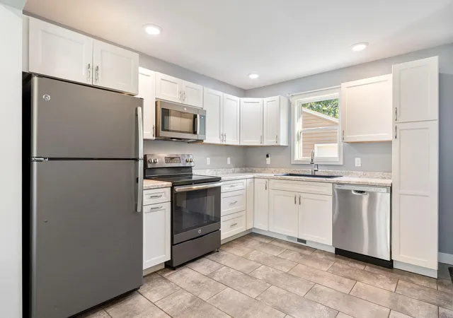 Photo 2 of Single family home for sale at 2104 1st Avenue Ne, Austin, MN 55912 | MLS# 7142616 | Listing updated on 2026-09-17