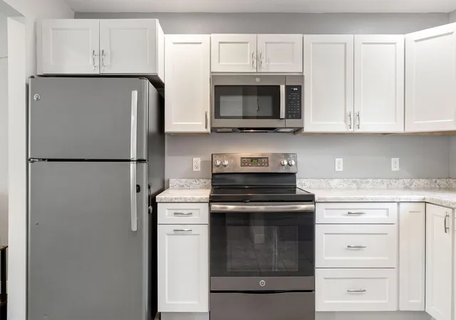 Photo 3 of Single family home for sale at 2104 1st Avenue NE, Austin, MN 55912 | MLS# 7142616 | Listing updated on 2026-09-17