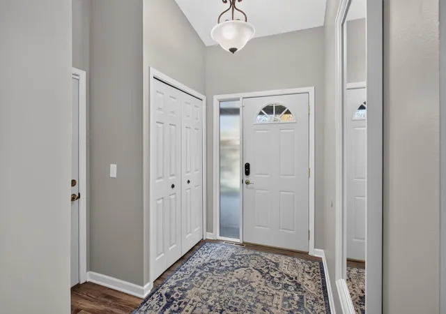Photo 3 of Single family home for sale at 7471 Saratoga Dr, Chanhassen, MN 55317 | MLS# 7142623 | Listing updated on 2026-10-23