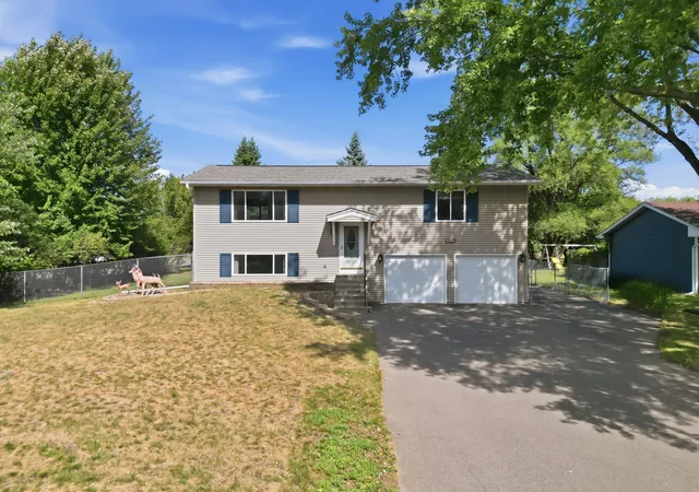 Photo 1 of Single family home for sale at 4061 99th Avenue Ne, Circle Pines, MN 55014 | MLS# 7142657 | Listing updated on 2026-09-12