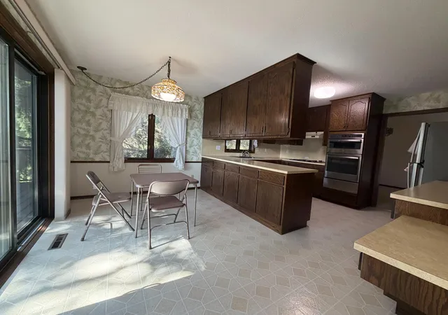 Photo 4 of Single family home for sale at 1320 Spring Valley Rd, Minneapolis, MN 55422 | MLS# 7142673 | Listing updated on 2026-09-12