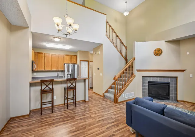 Photo 2 of Single family home for sale at 1602 Woodlynn Ave #2, Saint Paul, MN 55109 | MLS# 7142678 | Listing updated on 2026-09-12