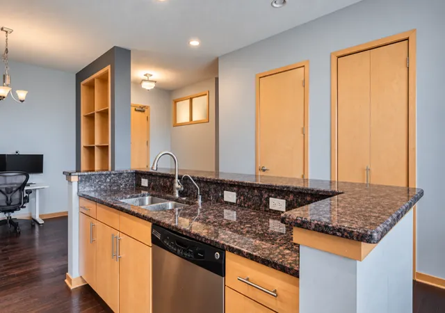 Photo 3 of Condo for sale at 3640 Wooddale Ave S #319, Minneapolis, MN 55416 | MLS# 7142743 | Listing updated on 2026-09-12