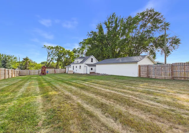Photo 2 of Single family home for sale at 201 2nd Street, Cyrus, MN 56323 | MLS# 7142746 | Listing updated on 2026-09-29