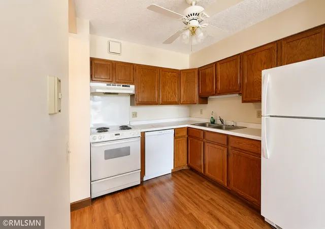 Photo 2 of Condo for sale at 7600 Golden Valley Rd #304, Minneapolis, MN 55427 | MLS# 7142752 | Listing updated on 2026-09-12