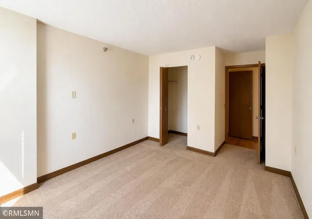 Photo 4 of Condo for sale at 7600 Golden Valley Rd #304, Minneapolis, MN 55427 | MLS# 7142752 | Listing updated on 2026-09-12