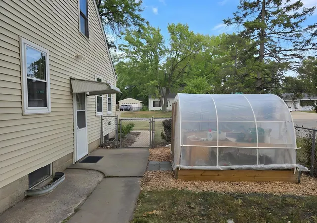 Photo 3 of Single family home for sale at 5401 Dupont Ave N, Minneapolis, MN 55430 | MLS# 7142765 | Listing updated on 2026-09-15