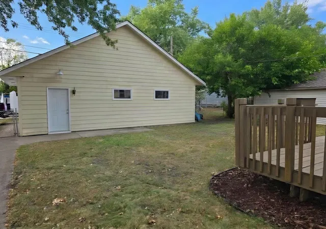 Photo 4 of Single family home for sale at 5401 Dupont Ave N, Minneapolis, MN 55430 | MLS# 7142765 | Listing updated on 2026-09-15