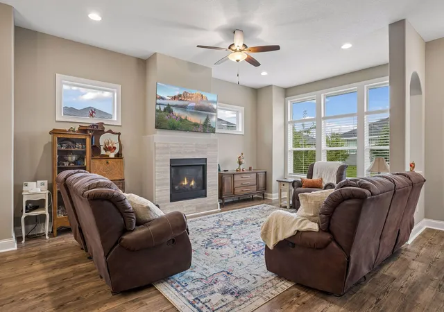 Photo 4 of Sale Pending at 1183 Willowbrook Cir, Delano, MN 55328 | MLS# 7142796 | Listing updated on 2026-10-05