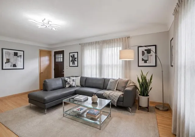 Photo 1 of Single family home for sale at 1273 Juno Ave, Saint Paul, MN 55116 | MLS# 7142800 | Listing updated on 2026-10-04