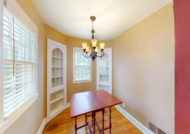 Photo 4 of Sale Pending at 1008 James Ave, Albert Lea, MN 56007 | MLS# 7142816 | Listing updated on 2026-09-28
