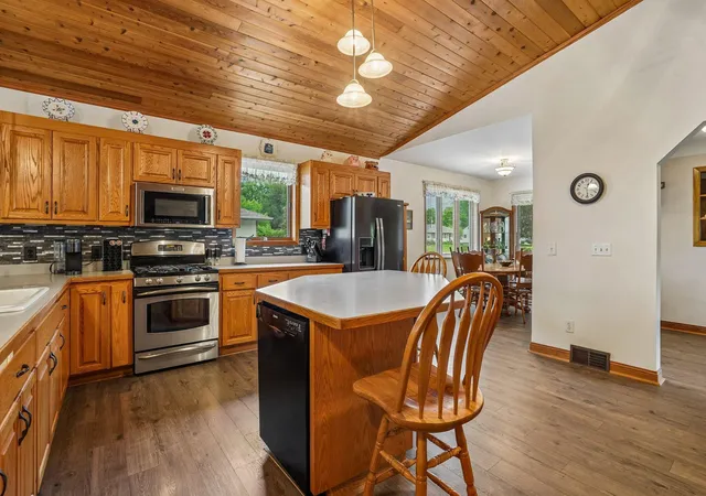 Photo 2 of Single family home for sale at 2908 Roosevelt St Ne, Minneapolis, MN 55418 | MLS# 7142826 | Listing updated on 2026-09-12