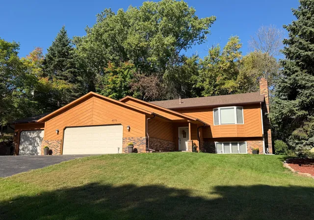 Photo 1 of Single family home for sale at 4615 Parkridge Dr, Saint Paul, MN 55123 | MLS# 7142857 | Listing updated on 2026-09-12