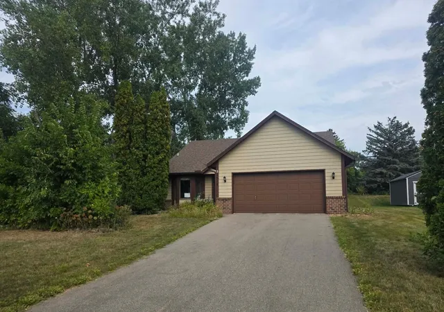 Photo 1 of Single family home for sale at 1515 Bender Rd, Chaska, MN 55318 | MLS# 7142866 | Listing updated on 2026-09-12