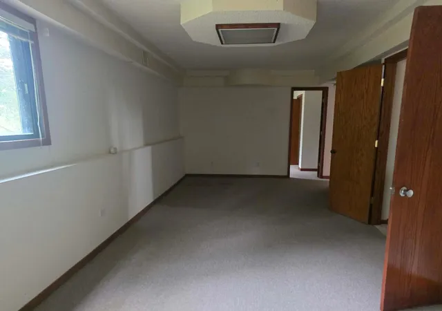 Photo 4 of Single family home for sale at 1515 Bender Rd, Chaska, MN 55318 | MLS# 7142866 | Listing updated on 2026-09-12