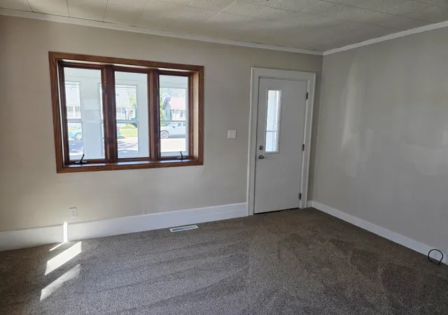 Photo 3 of Single family home for sale at 609 9th Avenue SW, Austin, MN 55912 | MLS# 7142870 | Listing updated on 2026-09-12