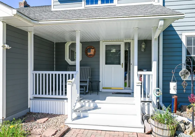 Photo 1 of Sale Pending at 12892 Essex Way, Saint Paul, MN 55124 | MLS# 7142893 | Listing updated on 2026-09-23