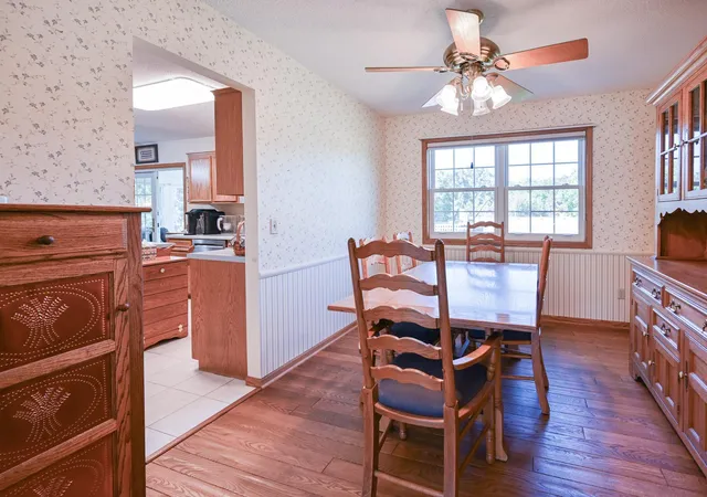 Photo 4 of Sale Pending at 12892 Essex Way, Saint Paul, MN 55124 | MLS# 7142893 | Listing updated on 2026-09-23