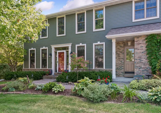 Photo 2 of Single family home for sale at 16917 73rd Place N, Maple Grove, MN 55311 | MLS# 7142898 | Listing updated on 2026-10-01