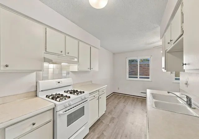 Photo 4 of Single family home for sale at 7525 Whitney Dr, Saint Paul, MN 55124 | MLS# 7142920 | Listing updated on 2026-09-19