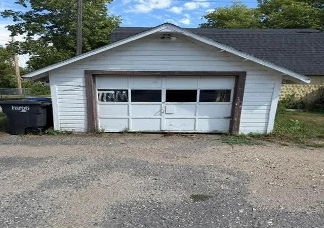 Photo 18 of Single family home for sale at 1019 9th Avenue N, Fargo, ND 58102 | MLS# 7142922 | Listing updated on 2026-09-12