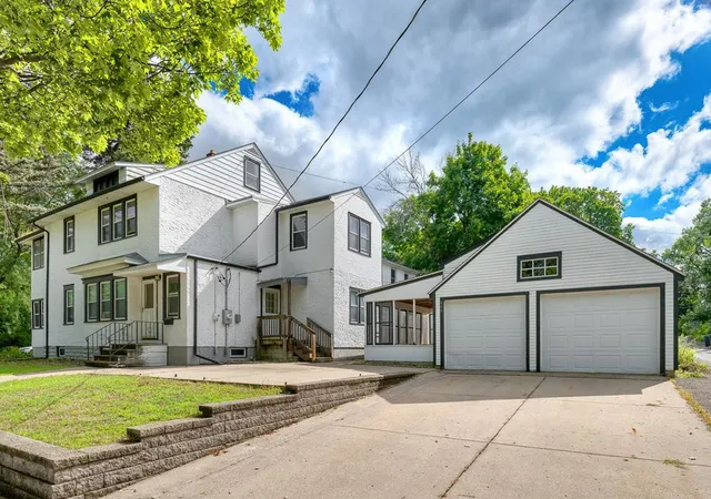 Photo 2 of House for sale at 779 Delaware Ave, Saint Paul, MN 55107 | MLS# 7142949 | Listing updated on 2026-09-22