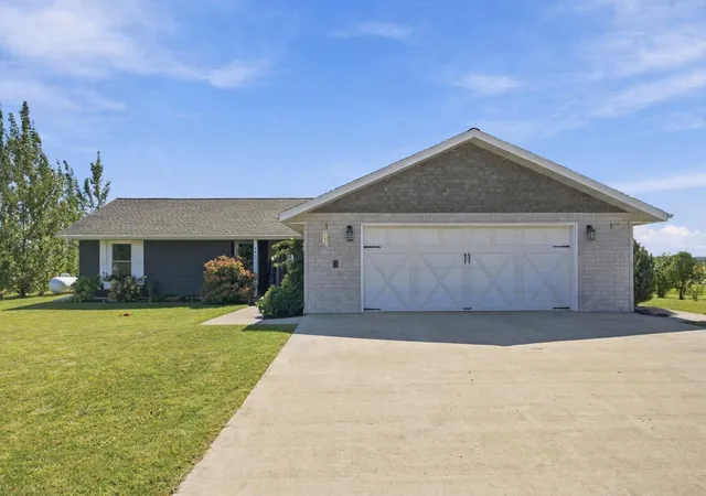 Single family home for sale at 143 Pheasant St, Audubon, MN 56511 | MLS# 7142951