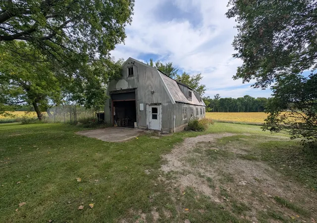 Photo 3 of Single family home for sale at 52473 County Hwy 14, New York Mills, MN 56567 | MLS# 7142954 | Listing updated on 2026-09-14