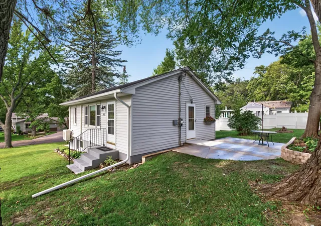 Photo 3 of Single family home for sale at 595 Kimball St Ne, Minneapolis, MN 55432 | MLS# 7142958 | Listing updated on 2026-09-19