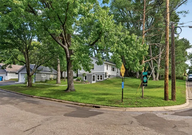 Photo 4 of Single family home for sale at 595 Kimball St NE, Minneapolis, MN 55432 | MLS# 7142958 | Listing updated on 2026-09-19