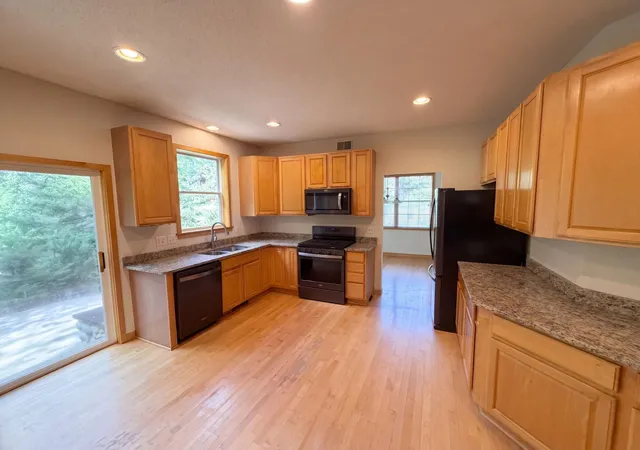Photo 2 of Single family home for sale at 1012 Delano Ct, Stillwater, MN 55082 | MLS# 7142960 | Listing updated on 2026-09-12