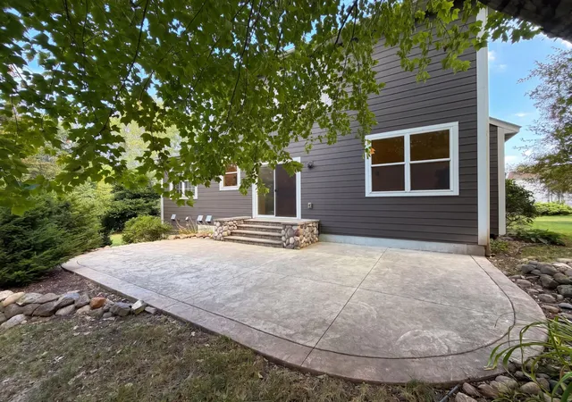 Photo 4 of Single family home for sale at 1012 Delano Ct, Stillwater, MN 55082 | MLS# 7142960 | Listing updated on 2026-09-12