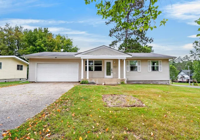 Photo 1 of Single family home for sale at 826 Willow Ln, Grand Rapids, MN 55744 | MLS# 7142977 | Listing updated on 2026-09-12