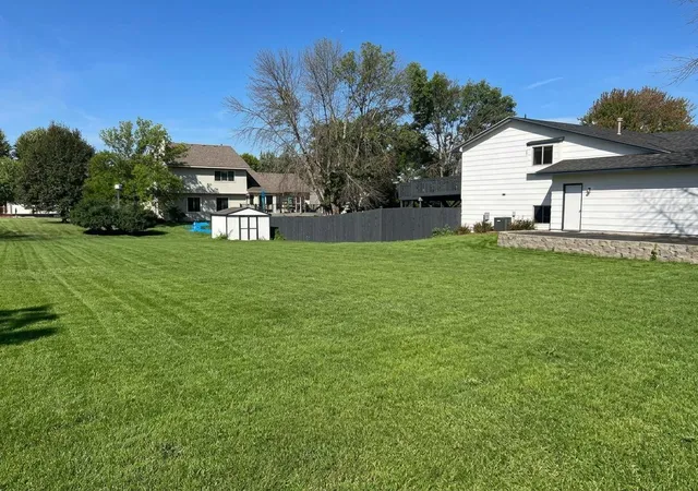 Photo 2 of Single family home for sale at 1508 Thistle Ln, Shakopee, MN 55379 | MLS# 7142982 | Listing updated on 2026-10-20