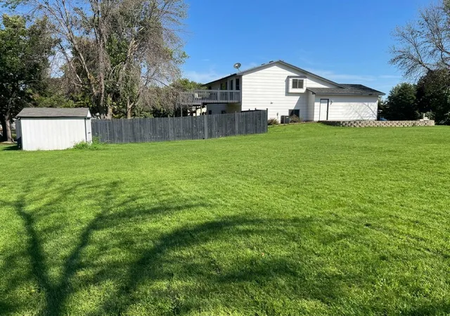 Photo 3 of Single family home for sale at 1508 Thistle Ln, Shakopee, MN 55379 | MLS# 7142982 | Listing updated on 2026-10-20