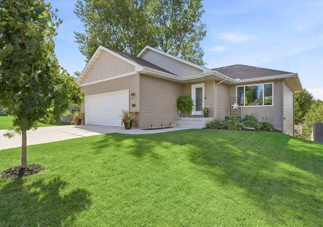 Photo 1 of Single family home for sale at 2103 Longhorn Ln, Buffalo, MN 55313 | MLS# 7142995 | Listing updated on 2026-09-23