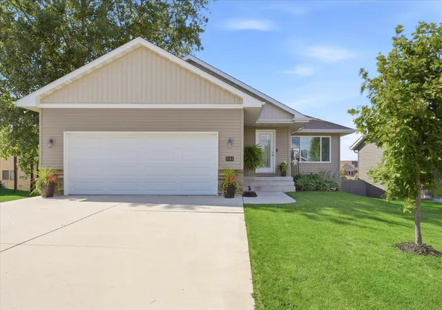 Photo 2 of Single family home for sale at 2103 Longhorn Ln, Buffalo, MN 55313 | MLS# 7142995 | Listing updated on 2026-09-23