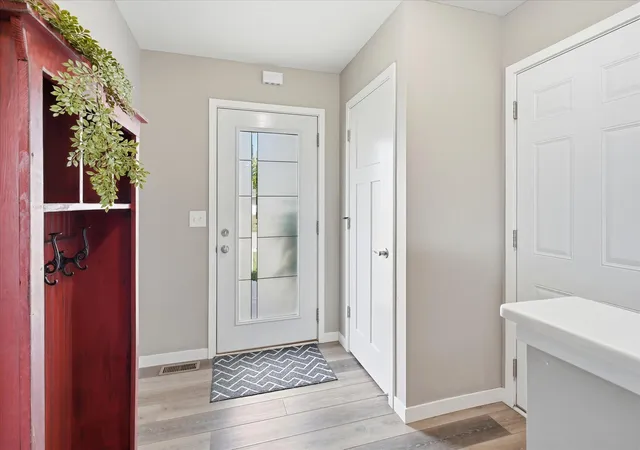 Photo 3 of Single family home for sale at 2103 Longhorn Ln, Buffalo, MN 55313 | MLS# 7142995 | Listing updated on 2026-09-23